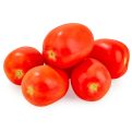 Tomato and tomato slices with seeds