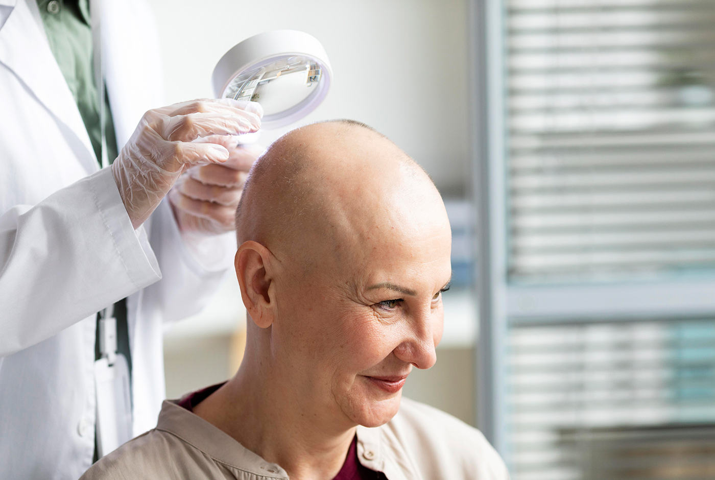 Hair follicles are extracted from a permanent such as the back sides Hair follicles are extracted from a permanent such as the back sides